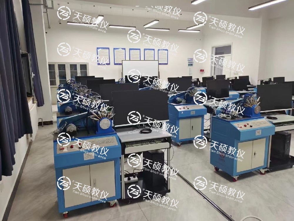 前方不斷傳來捷報(bào)！????多個(gè)實(shí)驗(yàn)實(shí)訓(xùn)室交付驗(yàn)收完成！機(jī)械原理、機(jī)械設(shè)計(jì)實(shí)驗(yàn)室，機(jī)械制圖實(shí)訓(xùn)室和液壓實(shí)訓(xùn)室！